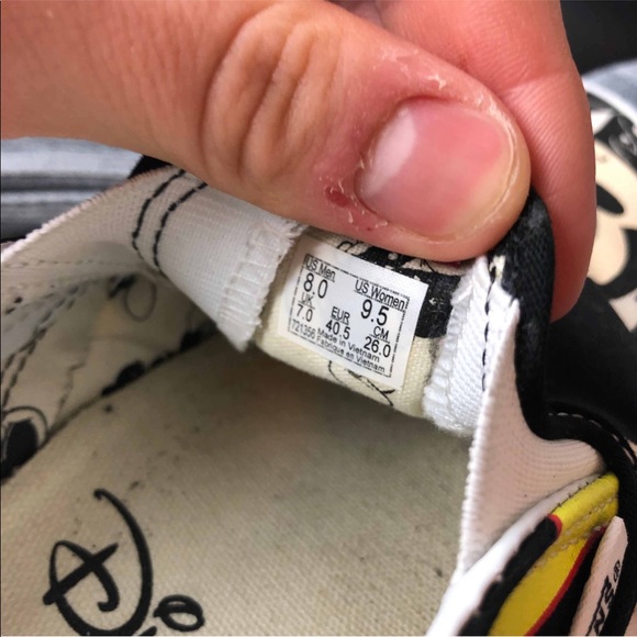Vans Mickey Disney low size 8 Used - Picture 6 of 6